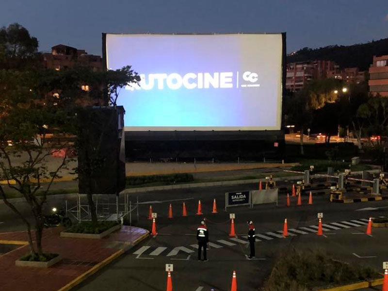 Autocine llegó a Unicentro Bogotá Autocine llegó a Unicentro Bogotá