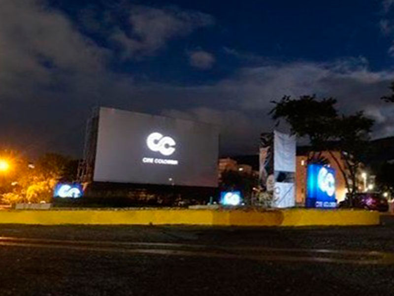 Autocine llegó a Unicentro Bogotá Autocine llegó a Unicentro Bogotá